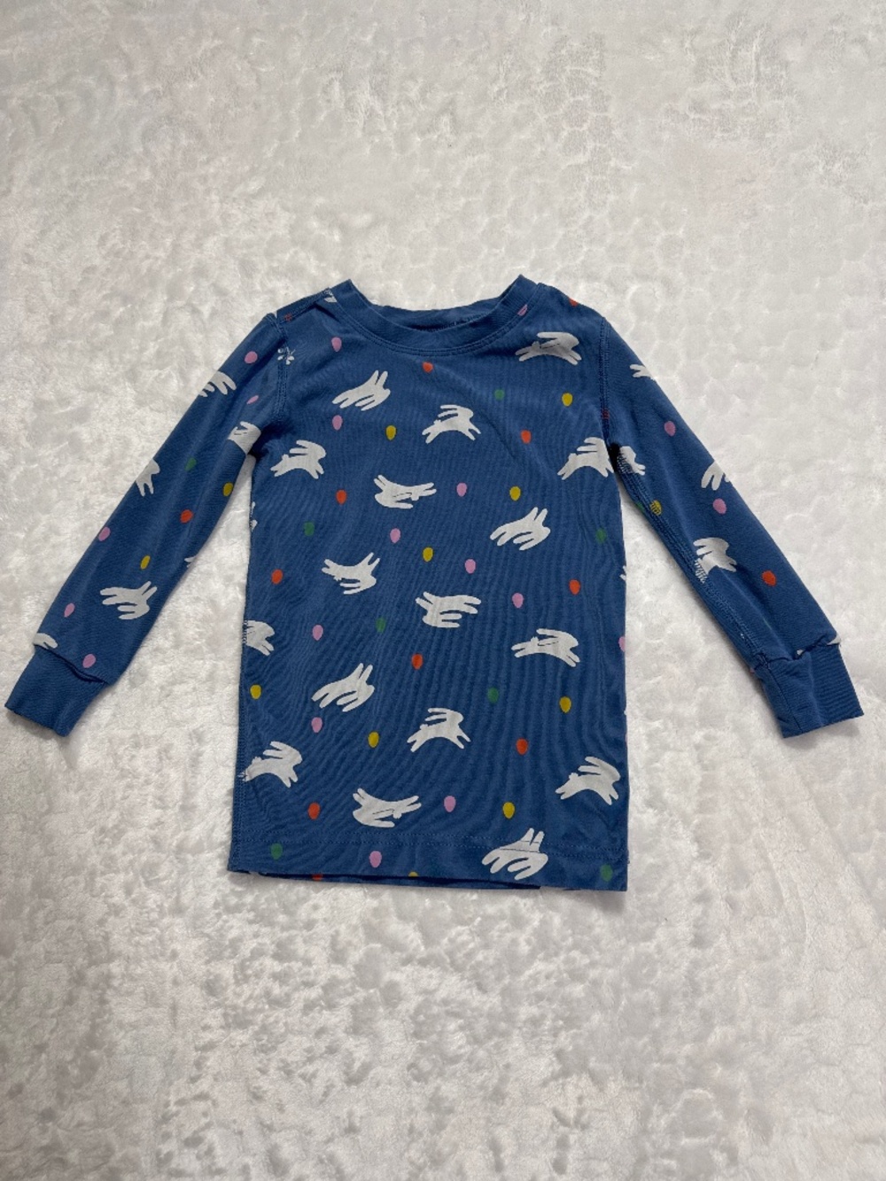 Hanna Andersson pajama top in the "Bunny Hop" patterN kids size 3T snug fit
